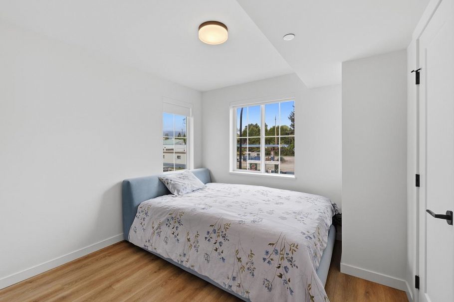 13 237 Ridgeway Avenue North Vancouver, BC - 17