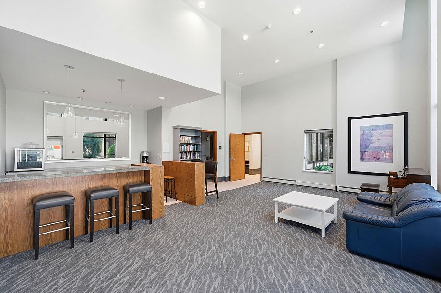 405 155 W 1st Street North Vancouver, BC - 24