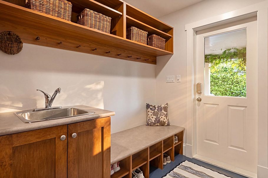 3586 Emerald Drive North Vancouver, BC - 16