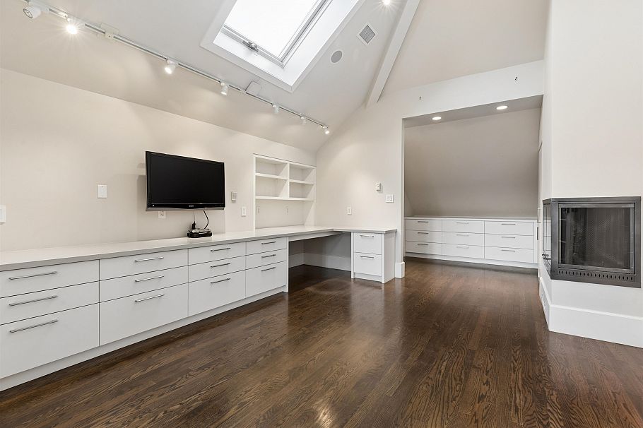 2518 Point Grey Road Vancouver, BC - 23