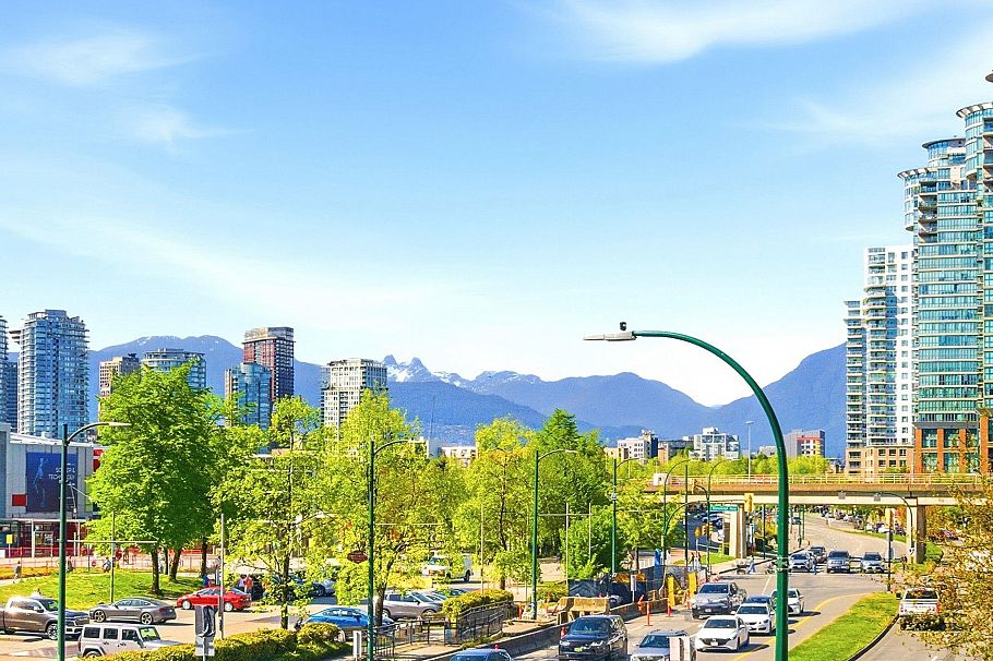 312 1618 Quebec Street Vancouver, BC - 32