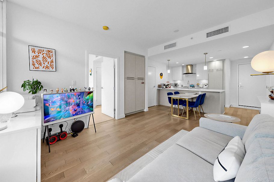 304 4963 Cambie Street Vancouver, BC - 9
