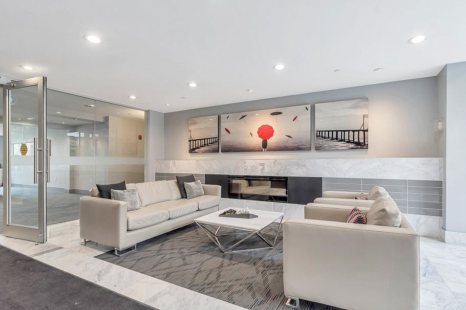 216 255 W 1st Street North Vancouver, BC - 25