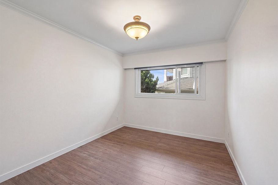 962 Whitchurch Street North Vancouver, BC - 19