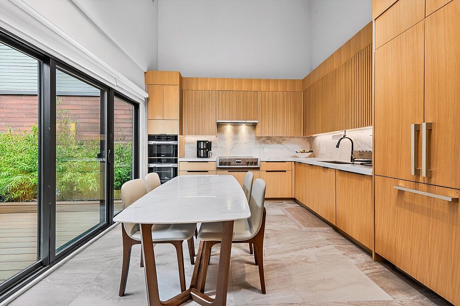 423 Greensboro Place Vancouver, BC - 4