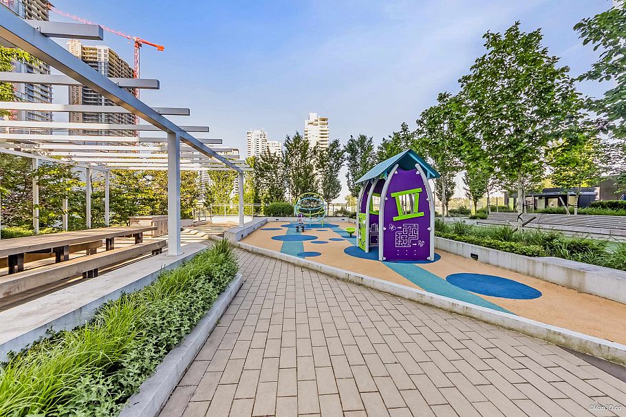 1304 4433 Alaska Street Burnaby, BC - 39