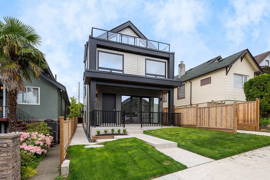 1 3645 Dundas Street Vancouver, BC - 4