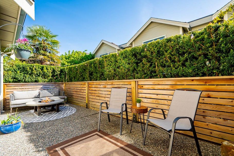 11 229 E 8th Street North Vancouver, BC - 27