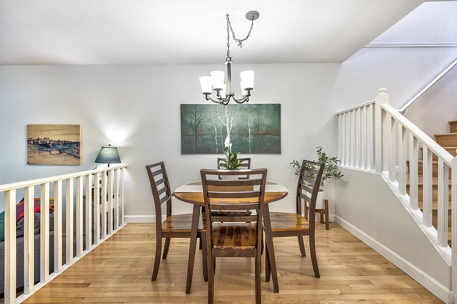 2 3939 Indian River Drive North Vancouver, BC - 15