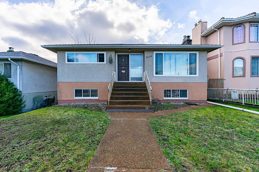 3654 E 25th Avenue Vancouver, BC - 1