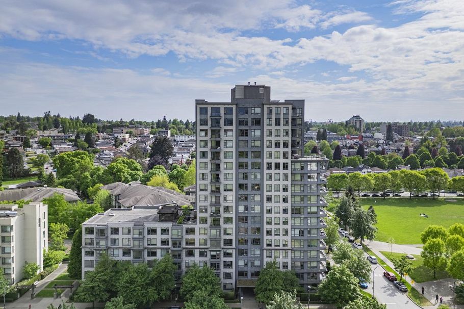 503 3520 Crowley Drive Vancouver, BC - 1