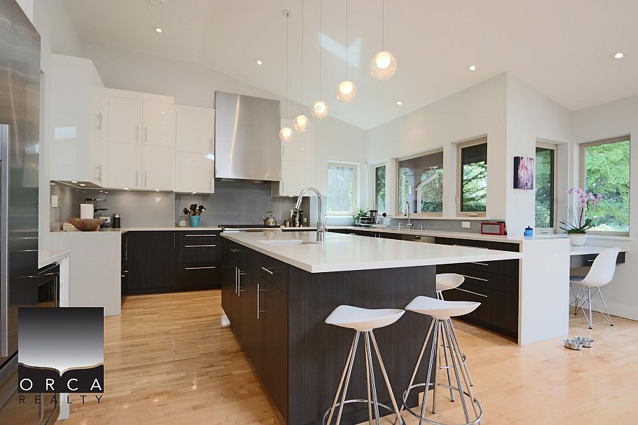 3685 SUNNYCREST DRIVE, North Vancouver BC V7R 3C5 North Vancouver, BC - 3