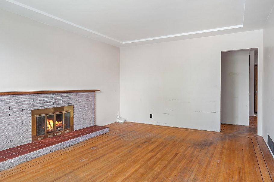 2798 E 24th Avenue Vancouver, BC - 14