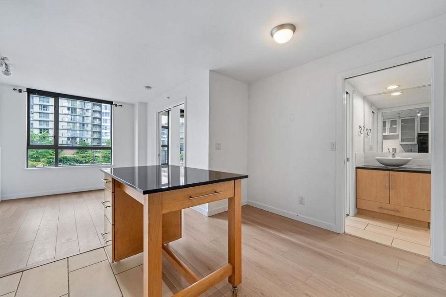 509 1225 Richards Street Vancouver, BC - 28