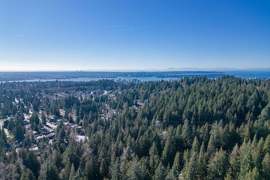 3866 Michener Way North Vancouver, BC - 3
