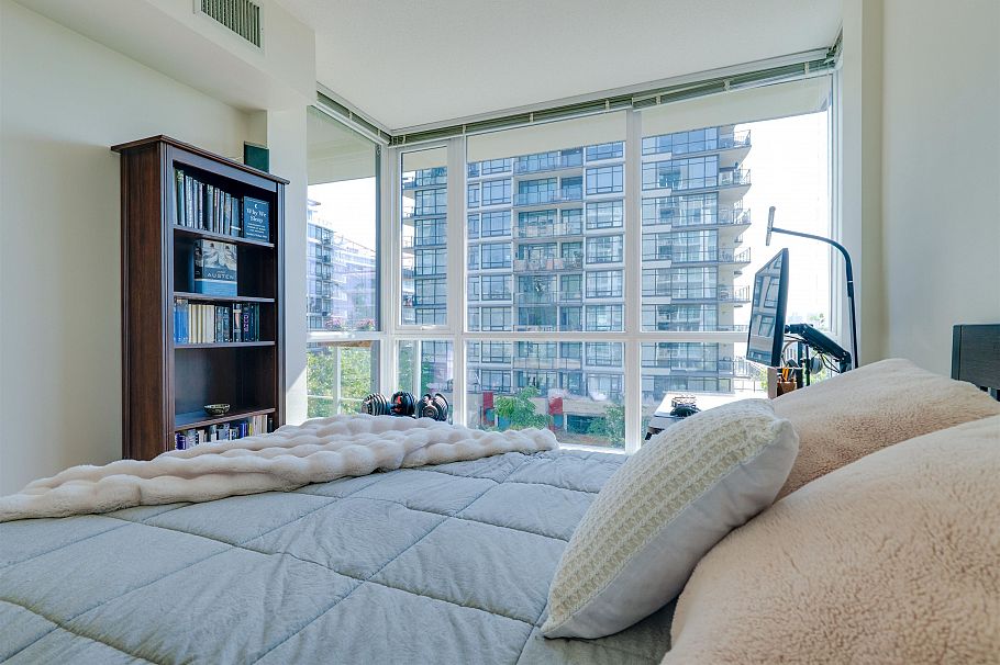 508 168 East Esplanade North Vancouver, BC - 7