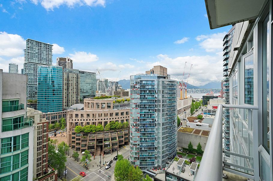2001 821 Cambie Street Vancouver, BC - 5
