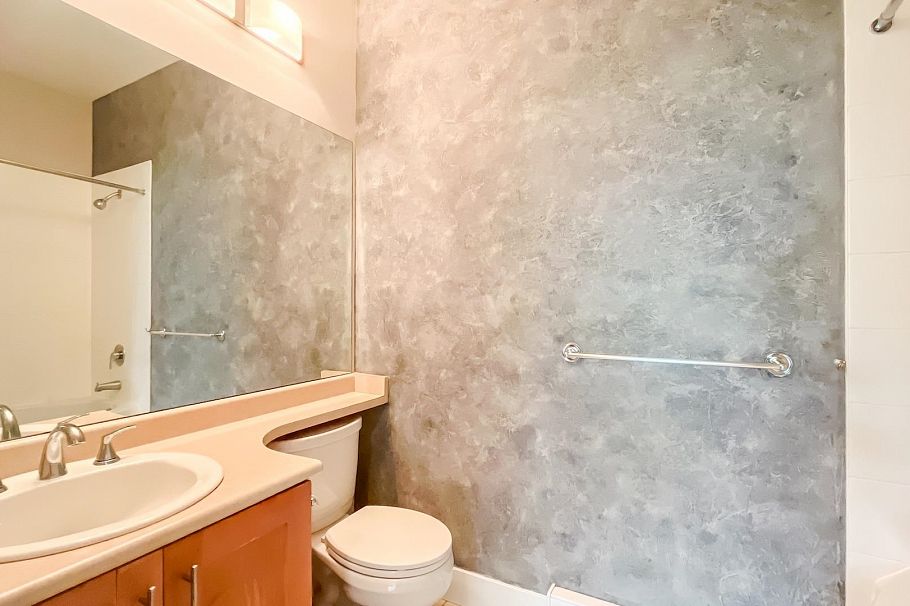 411 2083 W 33rd Avenue Vancouver, BC - 13