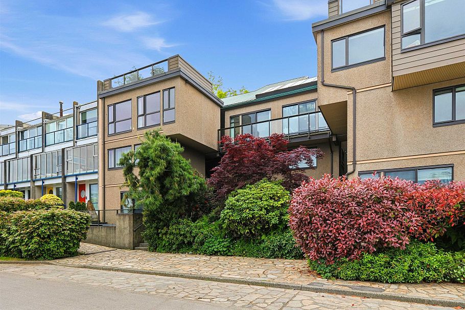 774 Millbank Vancouver, BC - 1