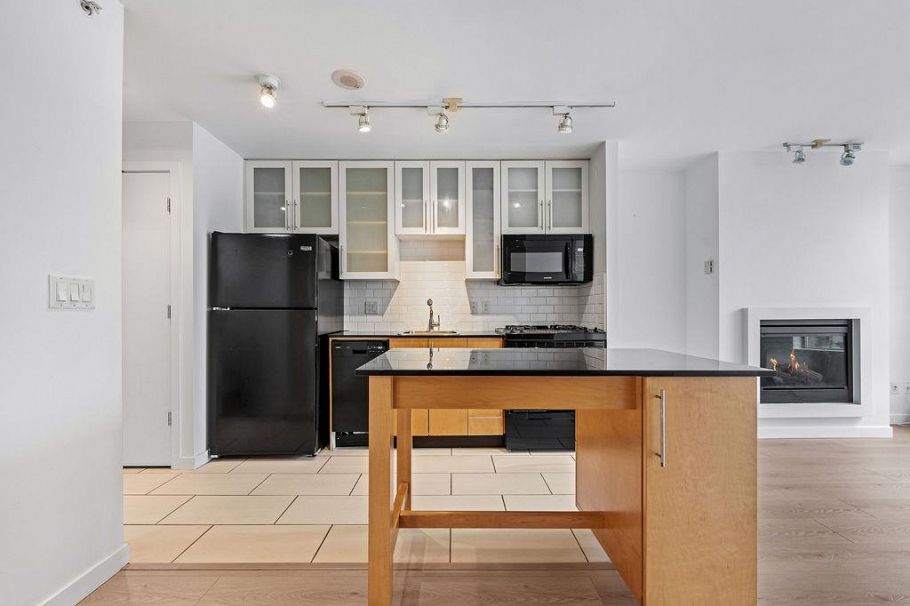 509 1225 Richards Street Vancouver, BC - 25