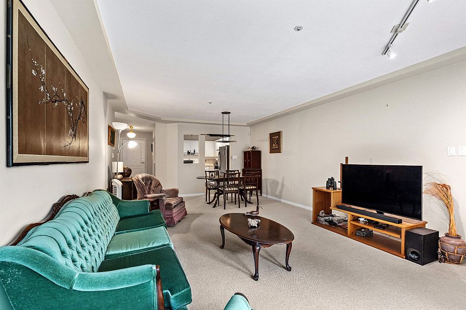 206 1283 Parkgate Avenue North Vancouver, BC - 6