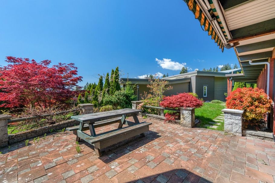 241 W Balmoral Road North Vancouver, BC - 30