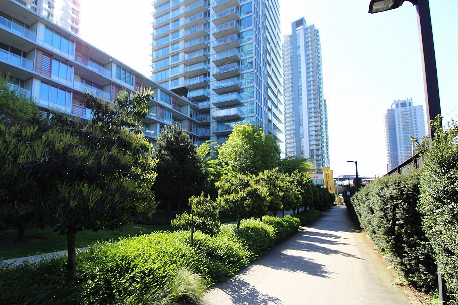 3204 8131 Nunavut Lane Vancouver, BC - 17