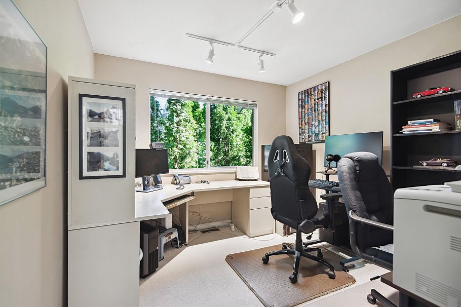3253 Kerrstead Place North Vancouver, BC - 8