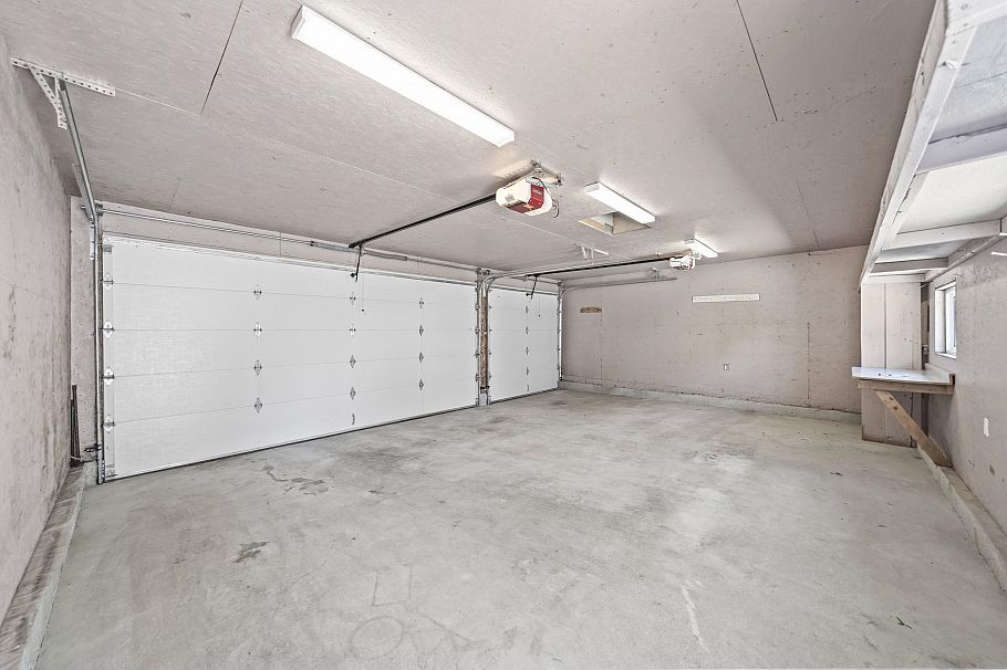 1720 Sutherland Avenue North Vancouver, BC - 28