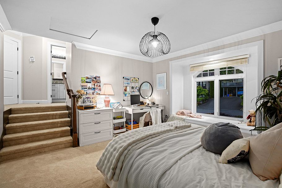 673 Sylvan Avenue North Vancouver, BC - 21