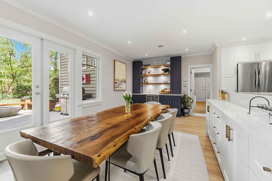 1610 Ross Road North Vancouver, BC - 12