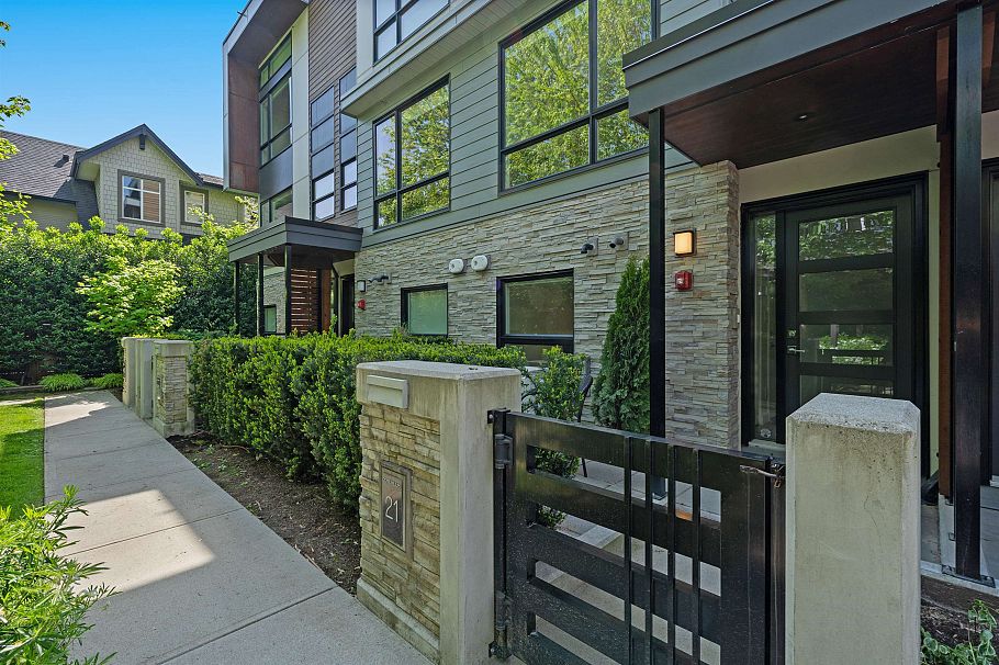 21 856 Orwell Street North Vancouver, BC - 32