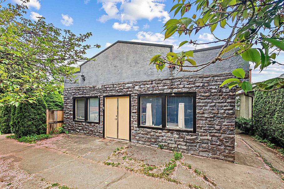 3628 Dunbar Street Vancouver, BC - 27