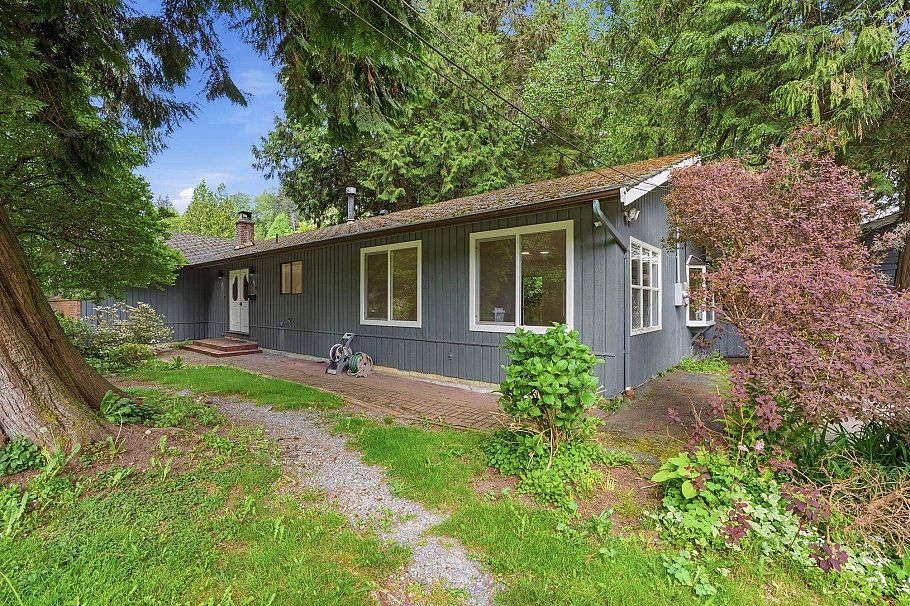 909 Seymour Boulevard North Vancouver, BC - 2