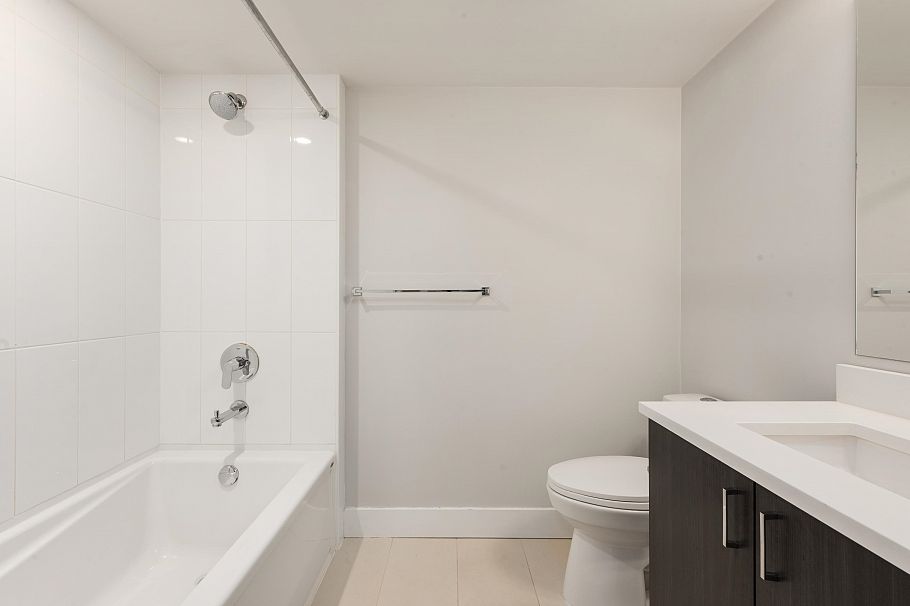 309 2477 Carolina Street Vancouver, BC - 26