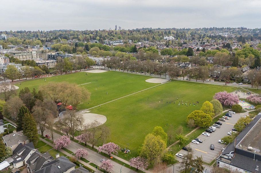 2421 Trafalgar Street Vancouver, BC - 29