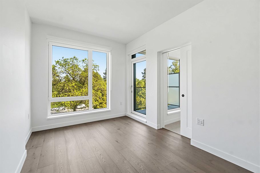310 6859 Cambie Street Vancouver, BC - 4
