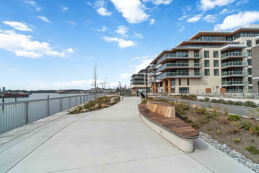 312 755 Harbourside Drive North Vancouver, BC - 22