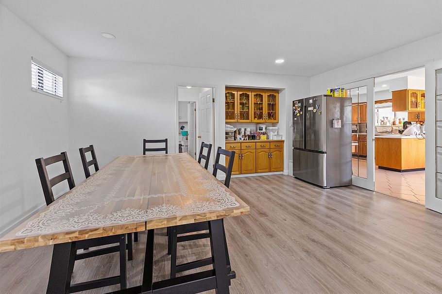 189 W 46th Avenue Vancouver, BC - 12