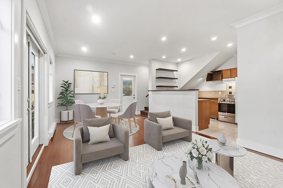 1610 Ross Road North Vancouver, BC - 30