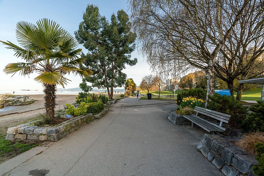 411 1330 Burrard Street Vancouver, BC - 28