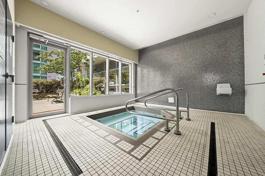 2001 821 Cambie Street Vancouver, BC - 18