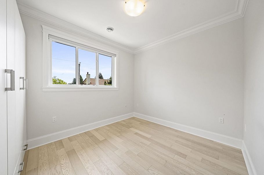 1720 Sutherland Avenue North Vancouver, BC - 16