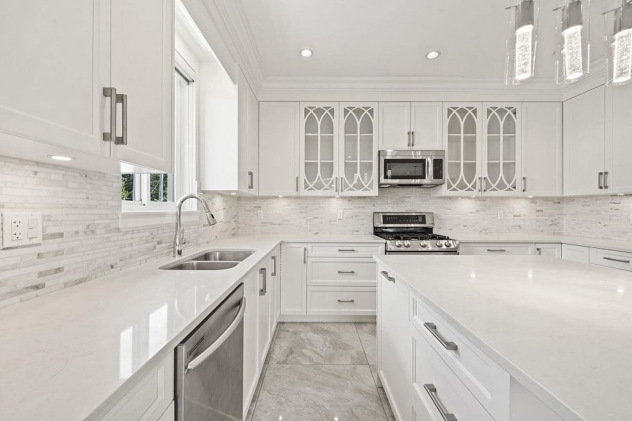 1720 Sutherland Avenue North Vancouver, BC - 7