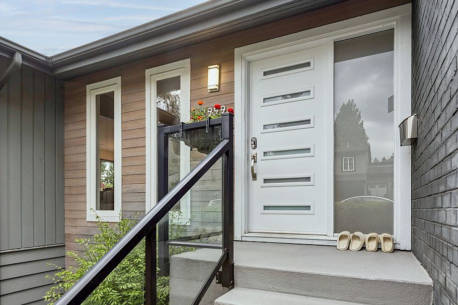2999 Larson Road North Vancouver, BC - 3
