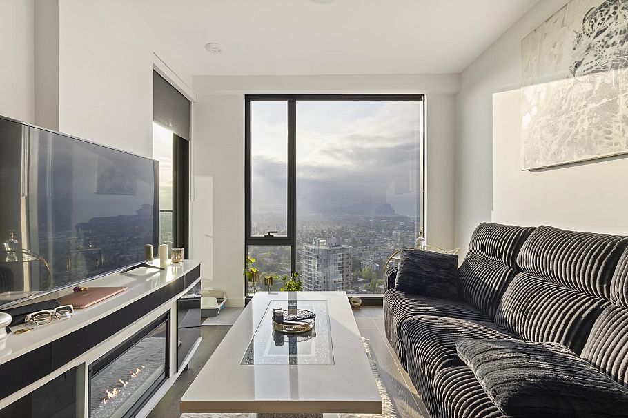 3905 5987 Wilson Avenue Burnaby, BC - 4