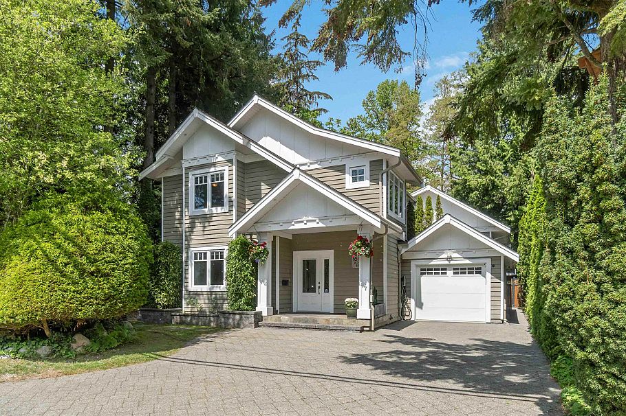 1610 Ross Road North Vancouver, BC - 1