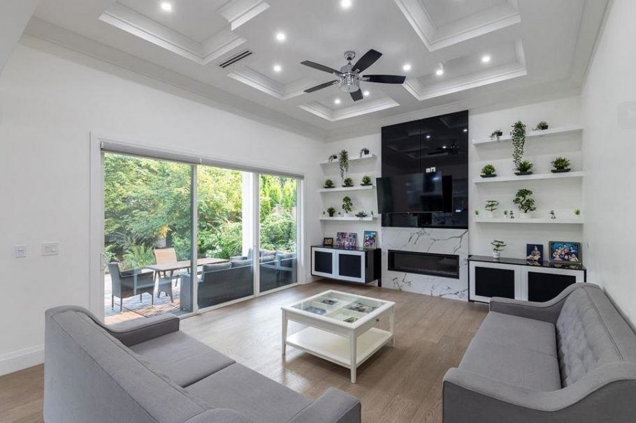 3560 Highland Boulevard North Vancouver, BC - 4