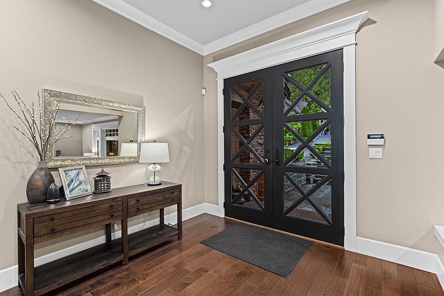673 Sylvan Avenue North Vancouver, BC - 4