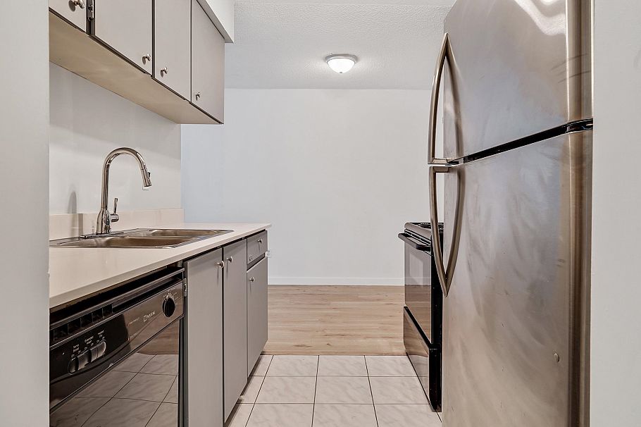 311 4363 Halifax Street Burnaby, BC - 13
